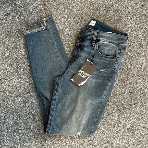 studio blue Jeans Nwt Studio Blue Aranza Mid Rise Skinny Jeans